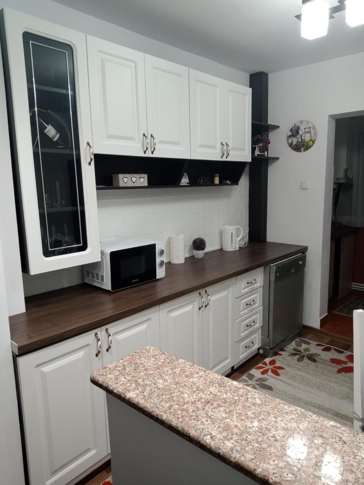 Penti Apartament Suceava Luaran gambar